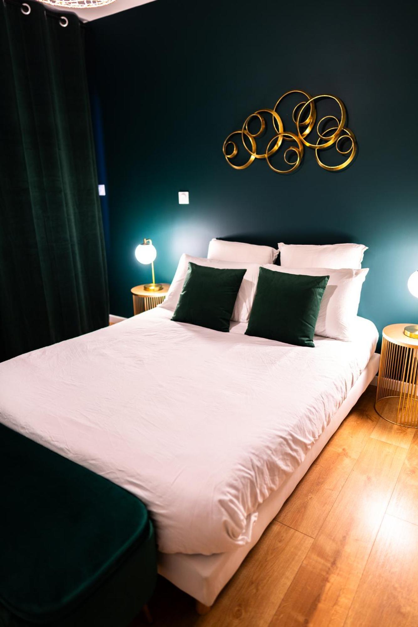 Grand Loft Familial 4 Chambres Avec Parking Prive Saumur Eksteriør bilde